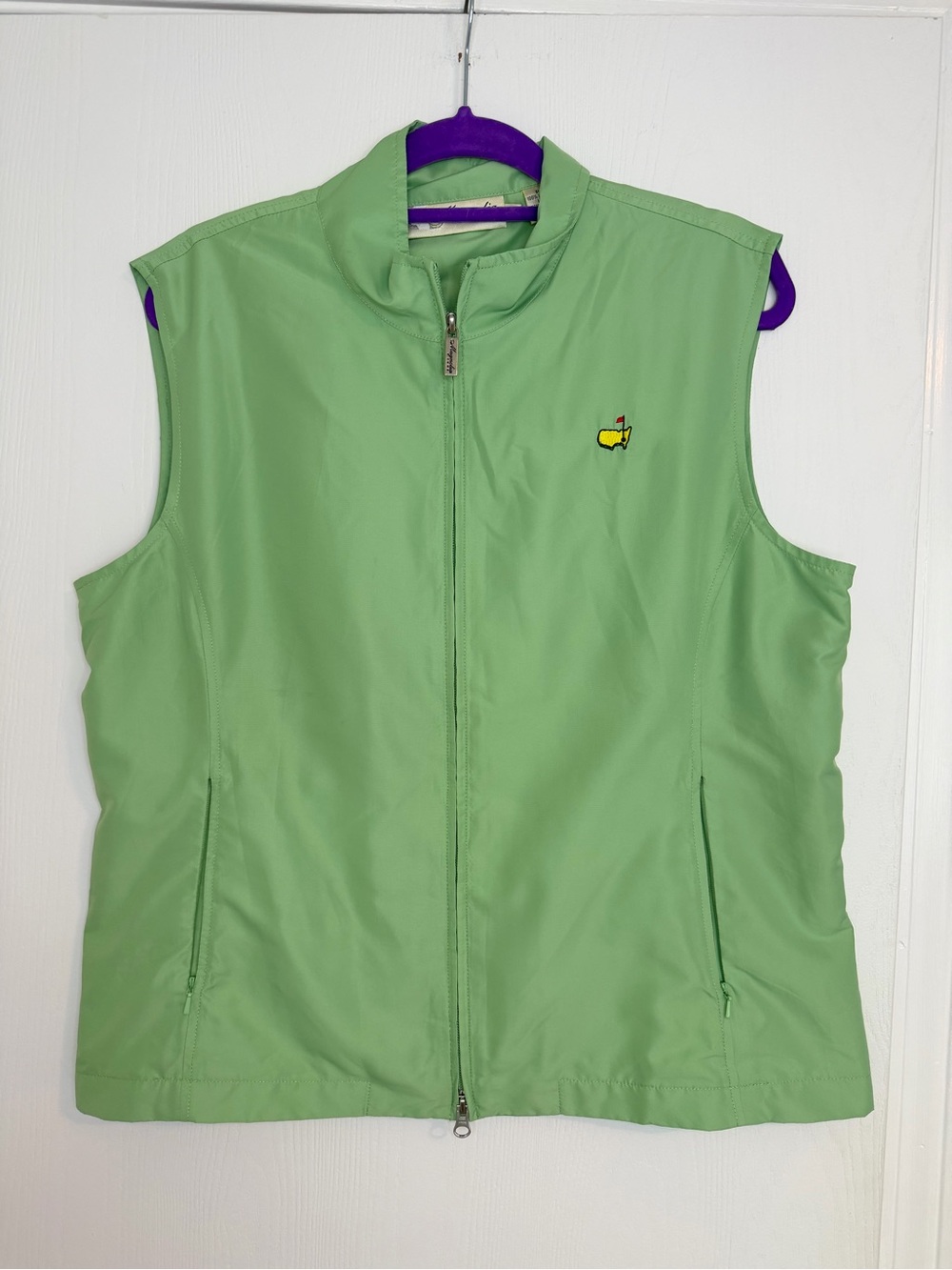 Master’s Augusta Magnolia Lane Mint Green Sleeveless Vest with Logo Golf